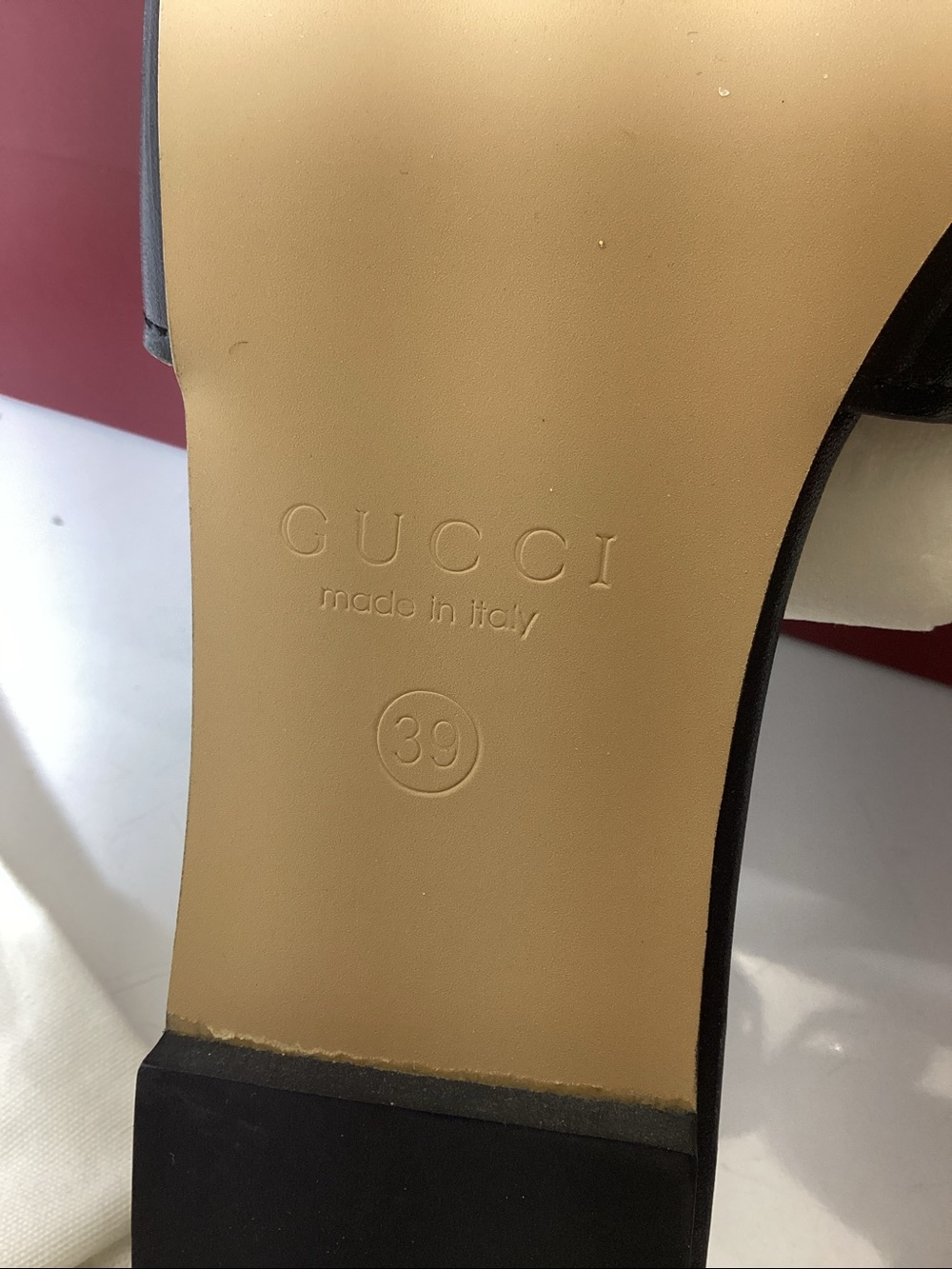 Gucci Black Leather Interlocking-G Slide Sandals - Women - Picture 12 of 14